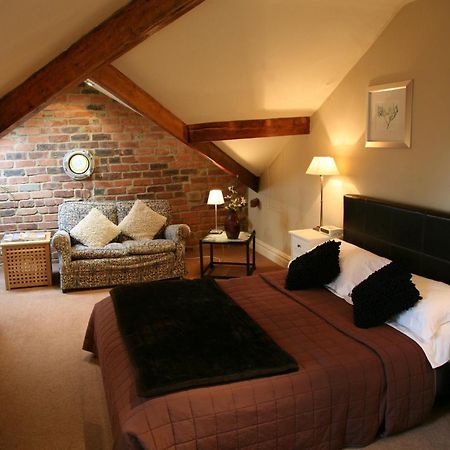 Bed and Breakfast Alexandra Court Харрогейт Номер фото